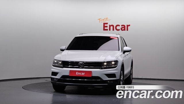 Volkswagen Tiguan (II) 2.0 TDI Premium 2018 — фото 3