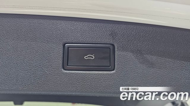 Volkswagen Tiguan (II) 2.0 TDI Premium 2018 — фото 20