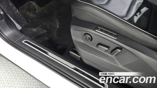 Volkswagen Tiguan (II) 2.0 TDI Premium 2018 — фото 33