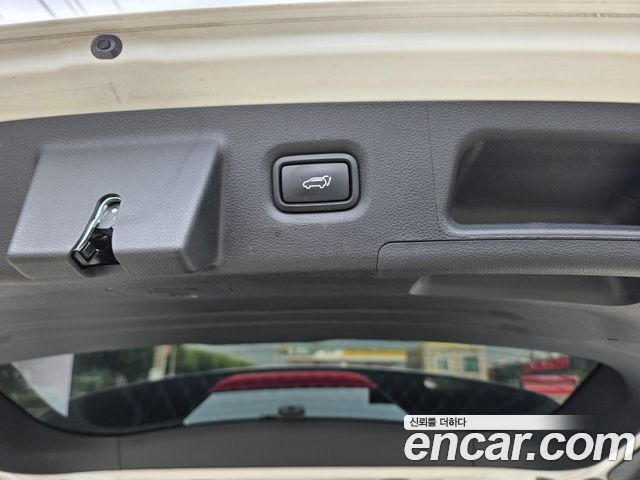 Hyundai Santa Fe Gasoline 2.5T 2WD Prestige 2023 — фото 16
