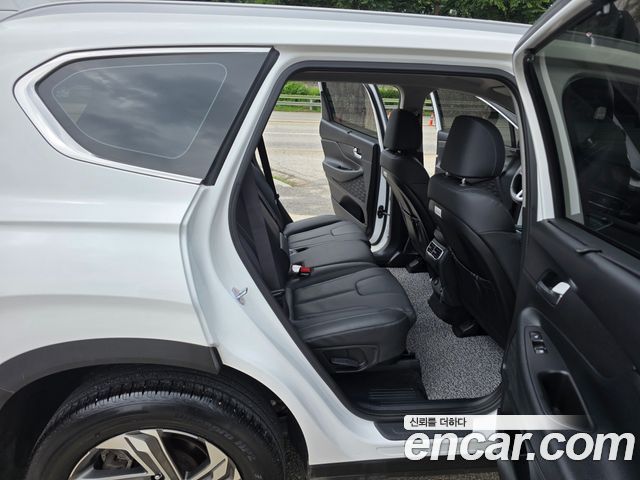 Hyundai Santa Fe Gasoline 2.5T 2WD Prestige 2023 — фото 20