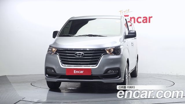 Hyundai Grand Starex Van 3-Seater Smart 2021 — фото 3