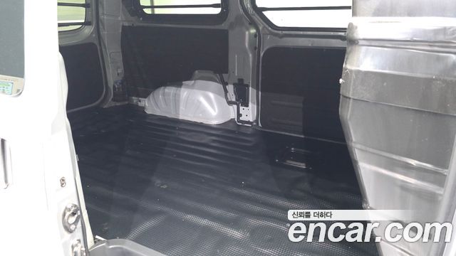 Hyundai Grand Starex Van 3-Seater Smart 2021 — фото 11