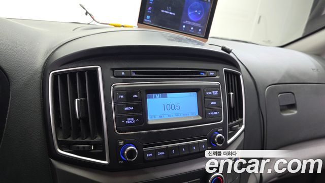Hyundai Grand Starex Van 3-Seater Smart 2021 — фото 14