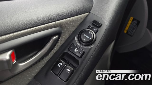 Hyundai Grand Starex Van 3-Seater Smart 2021 — фото 27