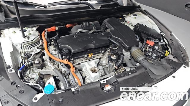 Honda Accord (X) 2.0 Hybrid Touring 2022 — фото 6