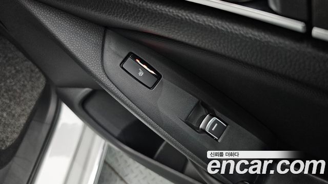 Honda Accord (X) 2.0 Hybrid Touring 2022 — фото 17