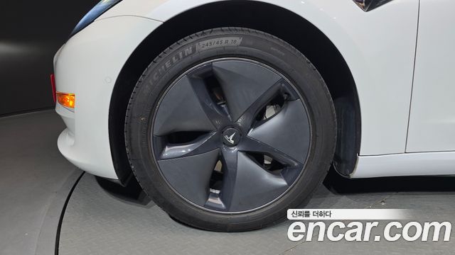 Tesla Model 3 Standard Range Plue RWD 2020 — фото 5