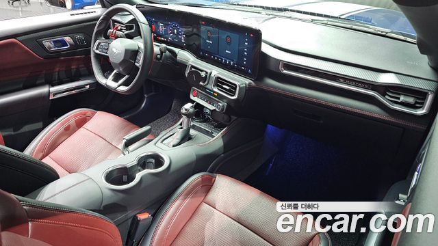 Ford Mustang (VII) 2.3 EcoBoost Premium Coupe 2024 — фото 12