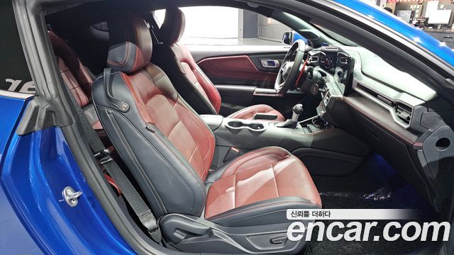 Ford Mustang (VII) 2.3 EcoBoost Premium Coupe 2024 — фото 26