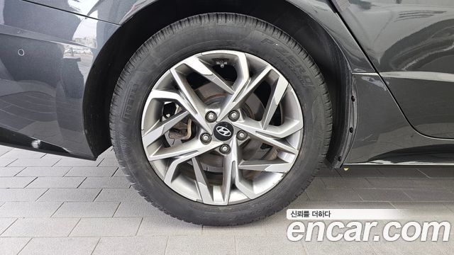 Hyundai Sonata (DN8) 1.6 Turbo Premium Family 2021 — фото 5