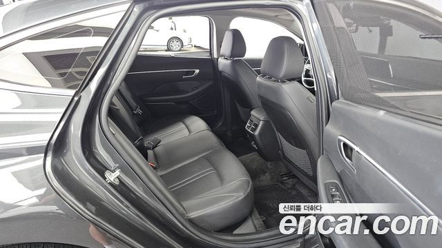 Hyundai Sonata (DN8) 1.6 Turbo Premium Family 2021 — фото 12