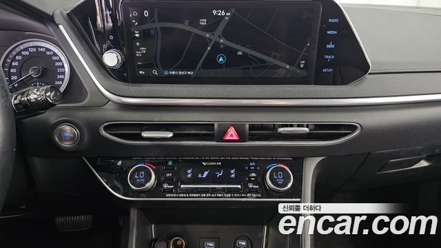 Hyundai Sonata (DN8) 1.6 Turbo Premium Family 2021 — фото 14