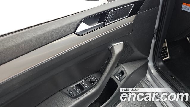 Volkswagen Arteon 2.0 TDI Premium 2018 — фото 17
