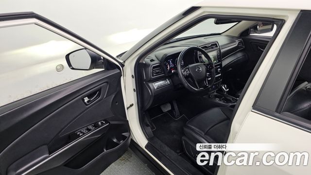 KG Mobility (SsangYong) Very New Tivoli Gasoline 1.5 2WD V3 2022 — фото 10