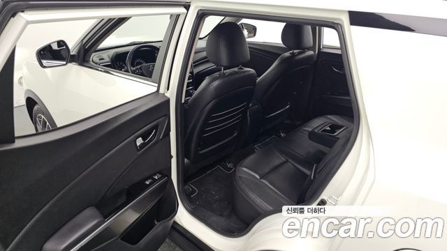 KG Mobility (SsangYong) Very New Tivoli Gasoline 1.5 2WD V3 2022 — фото 11