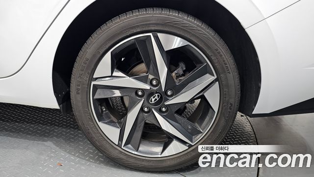 Hyundai Avante (CN7) 1.6 Inspiration 2022 — фото 21