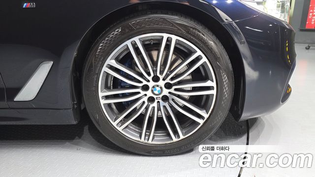 BMW 5 Series (G30) 530i M Sport Package Plus 2019 — фото 21