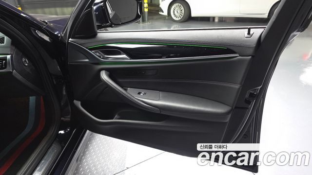 BMW 5 Series (G30) 530i M Sport Package Plus 2019 — фото 24