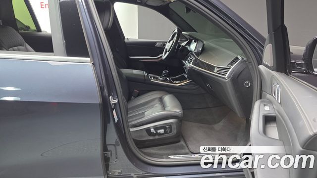 BMW X7 (G07) xDrive 40i M Sport 6STR 2021 — фото 11