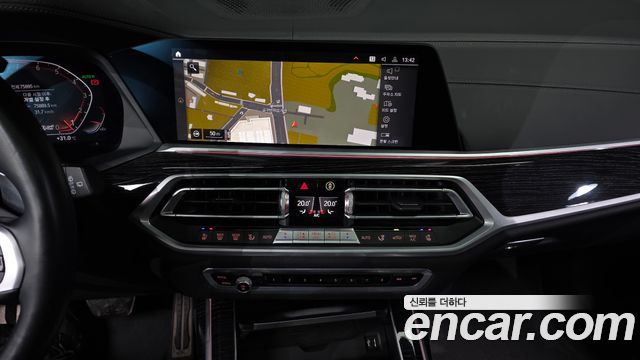 BMW X7 (G07) xDrive 40i M Sport 6STR 2021 — фото 13