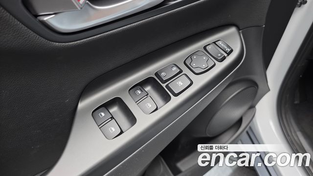 Hyundai Kona Gasoline 2.0 2WD Inspiration 2022 — фото 17