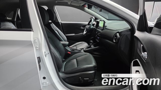 Hyundai Kona Gasoline 2.0 2WD Inspiration 2022 — фото 26