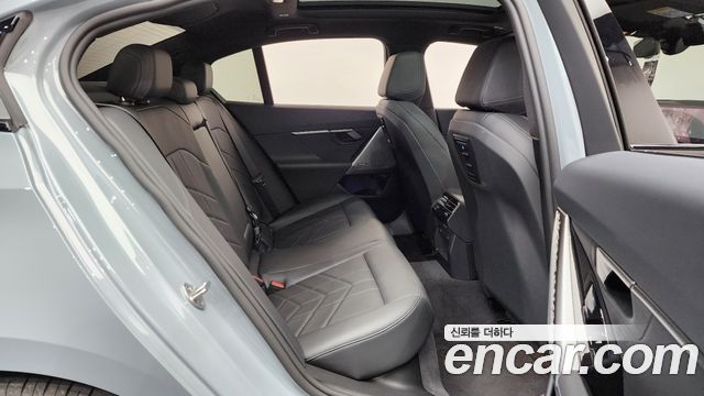 BMW 5 Series (G60) 520i M Sport 2025 — фото 11