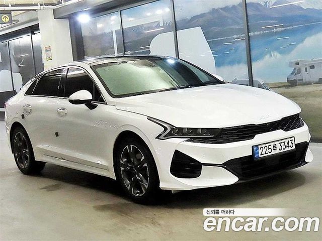 Kia K5 (III) 2.0 Noblesse 2023 — фото 1