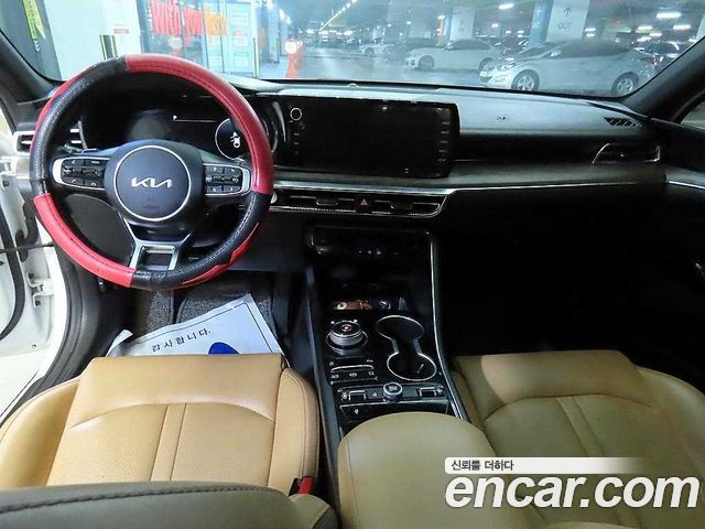 Kia K5 (III) 2.0 Noblesse 2023 — фото 10