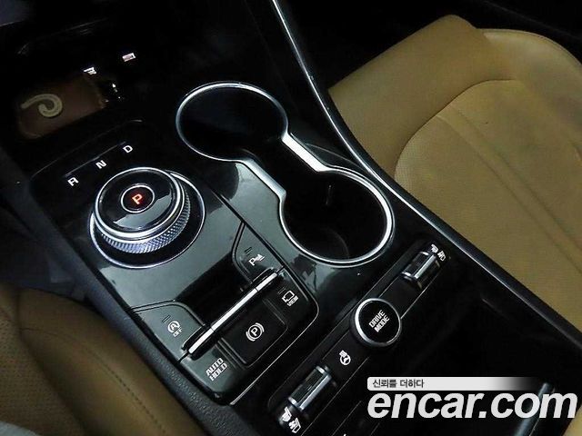 Kia K5 (III) 2.0 Noblesse 2023 — фото 15