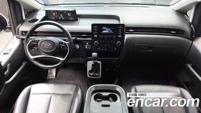 Hyundai Staria Cargo 5-Seater Modern 2023 — фото 7