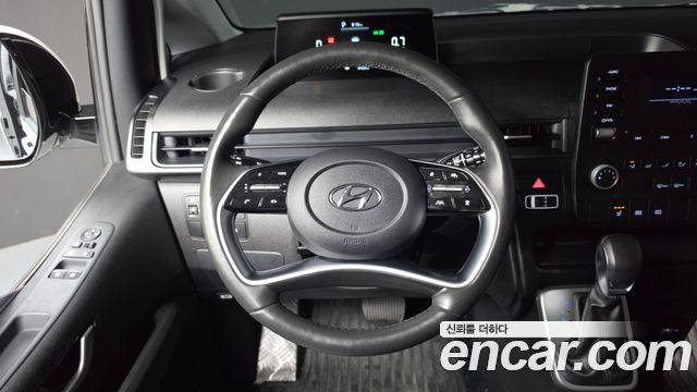 Hyundai Staria Cargo 5-Seater Modern 2023 — фото 12