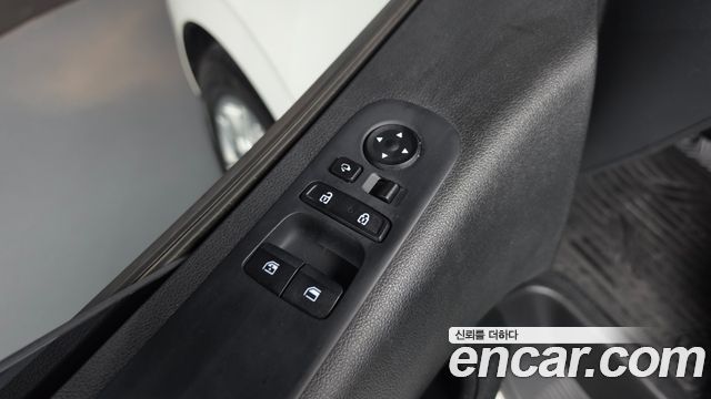 Hyundai Staria Cargo 5-Seater Modern 2023 — фото 13