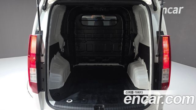Hyundai Staria Cargo 5-Seater Modern 2023 — фото 29