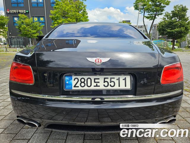 Bentley Flying Spur (II) 4.0 2015 — фото 4