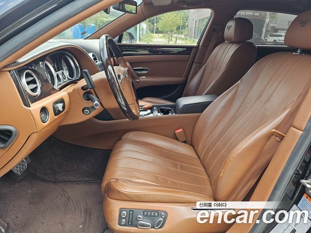 Bentley Flying Spur (II) 4.0 2015 — фото 7