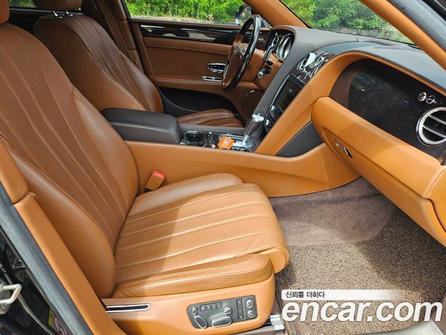 Bentley Flying Spur (II) 4.0 2015 — фото 15