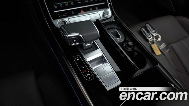 Audi A8 (D5) 55 TFSI Quattro Premium LWB 2023 — фото 9