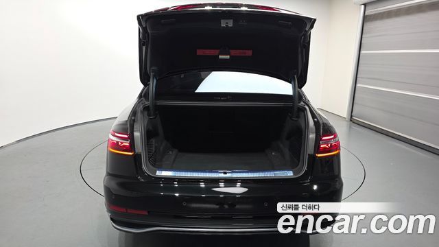 Audi A8 (D5) 55 TFSI Quattro Premium LWB 2023 — фото 20