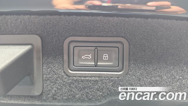 Audi A8 (D5) 55 TFSI Quattro Premium LWB 2023 — фото 27