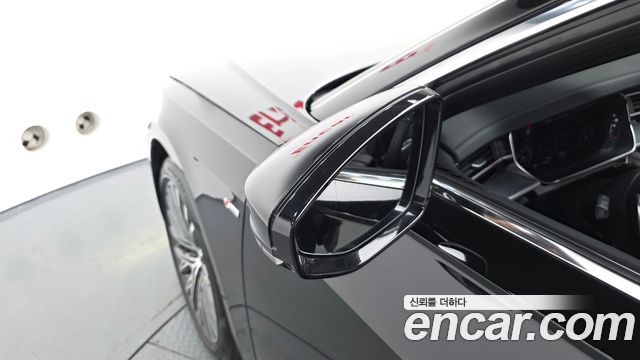 Audi A8 (D5) 55 TFSI Quattro Premium LWB 2023 — фото 29