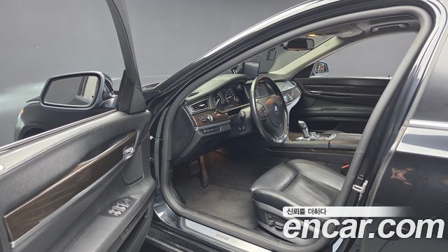 BMW 7 Series (F01) 740Li 2012 — фото 10