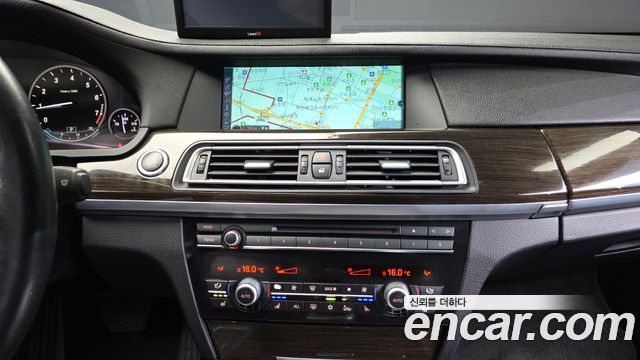 BMW 7 Series (F01) 740Li 2012 — фото 18