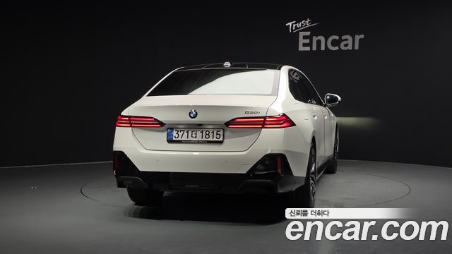 BMW 5 Series (G60) 520i M Sport 2025 — фото 4