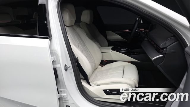 BMW 5 Series (G60) 520i M Sport 2025 — фото 12