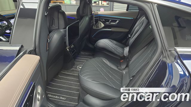 Mercedes-Benz EQS (V297) EQS450 4MATIC 2023 — фото 11