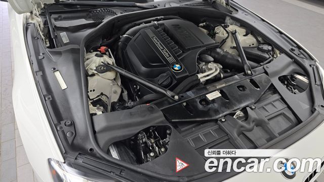 BMW 6 Series (F12) 640i Convertible 2013 — фото 6