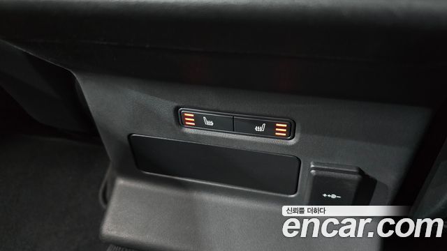Land Rover Range Rover Velar 3.0 P400 R-Dynamic HSE 2023 — фото 12