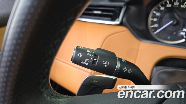 Land Rover Range Rover Velar 3.0 P400 R-Dynamic HSE 2023 — фото 35
